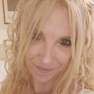 Meet your Posher, Ronee